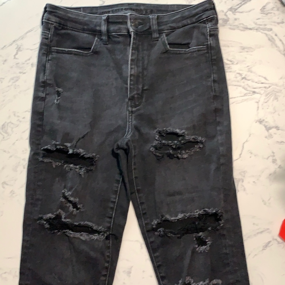 American Eagle Distressed Jeans. Black. Sz 6 Reg